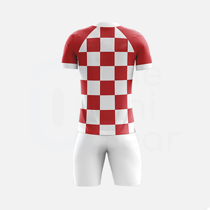 Ensemble maillot et short de football unisexe rouge et blanc, col en V, manches courtes, respirant, en polyester, personnalisable avec le nom de l'équipe sur le devant - Product Image 2