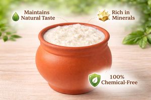 <b>Handmade</b> Clay Curd Pot with Lid 750ml Terracotta Dahi Handi Traditional Natural Curd Maker - Product Image 2