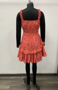 Jolie robe courte rouge corail brodée à volants, col carré, sans manches, coupe trapèze, décontractée, pour l'été - Product Image 2