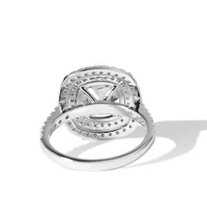 Anillo de doble halo fino de oro macizo de 10k, 14k, 18k con diamante cultivado en laboratorio de 3 CT con corte cojín y diamante redondo de 0.67 CT, color E, claridad VVS, certificado IGI. - Product Image 3