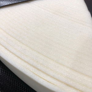 Rouleau de mousse IXPE à cellules fermées avec une excellente isolation thermique et des performances imperméables - Product Image 2