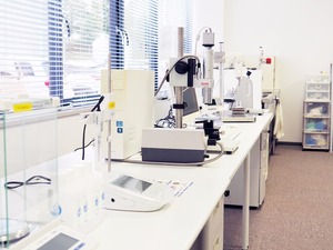 Recubrimiento líquido de cera de coche superrepelente al agua OEM disponible Producto de cuidado y detalle de coche eficiente - Product Image 5