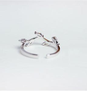 Anillo Ajustable Abierto de Plata de Ley 925 con Zirconia en Forma de Hoja y Flor con Corte Marquesa, Venta al por Mayor de Fábrica, Regalo para Mujer - Product Image 4