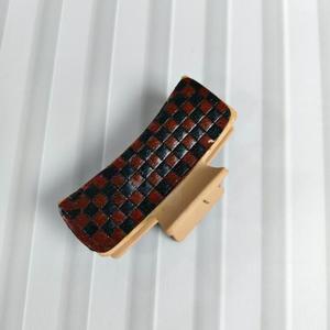 Pinza de Pelo Vintage de Resina con Diseño Floral, Accesorio de Moda para Mujer, Cuadros Negros - Product Image 2