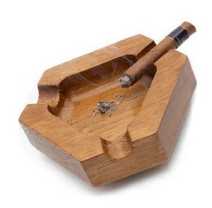 Cenicero de madera hecho a mano con soporte para cigarros, diseño minimalista, cenicero de madera maciza para escritorio, para uso doméstico. - Product Image 1