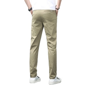 Prix de gros Pantalon plissé en toile solide en coton Vêtements de bureau décontractés pour hommes Chino long, droit, lourd - Product Image 3