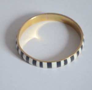 Top Fashion <b>Antique</b> Bone Resin Work Sculpture Handmade Polished Brass <b>Bangle</b> <b>Gold</b>-Plating New Year's Tribal Fusion Jewelry Charm - Product Image 3