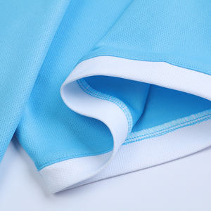 Tenues de football pour hommes en polyester bleu clair confortables, ensembles d'uniformes d'été pas chers, maillots de football personnalisés avec nom et logo, shorts - Product Image 2