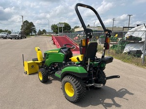 Tracteur compact haute performance 2022 1025R pour travaux lourds, approvisionnement en gros - Product Image 1