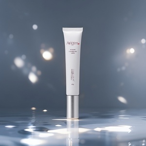 Crema Rejuvenecedora con Péptidos, Crema Reafirmante, Hidratante, Reparadora de la Barrera Cutánea, Nutritiva y Calmante con Péptidos de Cobre - Product Image 1