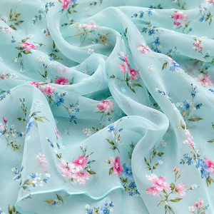 Tela de Chifón de Poliéster 100% de Alta Calidad, 70GSM, Diseño con Estampado de Cerezas, Venta al Por Mayor de Fábrica para Prendas y Vestidos para Niños y Niñas - Product Image 4