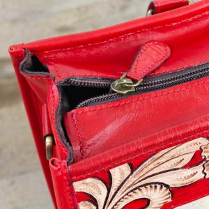 Bolso de Hombro de Cuero Genuino con Diseño Bohemio Vintage de Lujo en Rojo, con Pelo de Vaca, Estilo Tote, Bandolera y Borlas para Mujer - Product Image 4