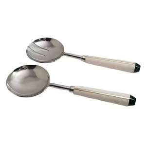 Elegante Juego de Ensaladera de Metal Decorativo para Servir Frutas, Pasta y Verduras - Product Image 6
