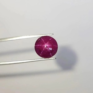 Rubis naturel Corindon Rose Rouge Taillé Brillant Rond 8x mm 4-5 Carats FF pour la Fabrication de Bijoux - Product Image 6