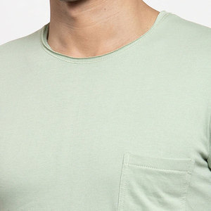 เสื้อยืดผู้ชายราคาโรงงาน ผ้าฝ้าย 100% ผ่านการซักล่วงหน้า สีไม่ตก ตะเข็บทนทานสำหรับการใช้งานระยะยาว คอกลม แห้งเร็ว - Product Image 3