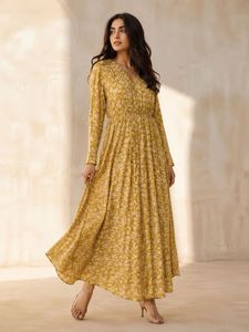 Vestido Maxi de Muselina Lavable con Estampado Floral de Tallo de Loto y Mostaza, Estilo Casual, Largo hasta el Suelo, Corte en A, para Todas las Estaciones - Product Image 1