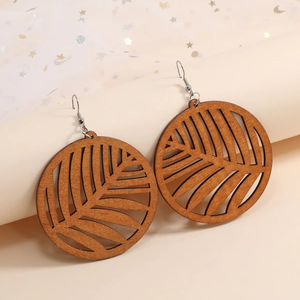 Pendientes de madera y resina hechos a mano para mujer, artículo de moda en oferta para fiestas. - Product Image 1