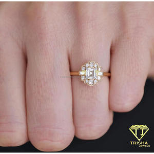 Anillo de Plata de Ley 925 con Diamante Cultivado en Laboratorio, Corte Esmeralda, con Piedras Baguette y Redondas, Joyería Nupcial Elegante para Mujer - Product Image 5