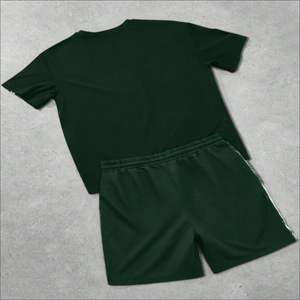 Nouvel ensemble homme 2025 : T-shirt col rond oversize et short en polaire respirant – Idéal pour l'été, style streetwear, vente en gros, OEM - Product Image 2