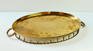 Plateau décoratif ovale en laiton avec poignées en bambou, artisanat traditionnel en métal, plateau de service pour la décoration de la maison - Product Image 4