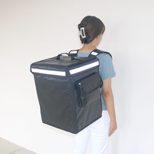 Sac à dos isotherme imperméable noir personnalisé pour les sacs de livraison et de plats à emporter - Product Image 1