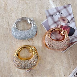 Mini sac à main élégant pour femme avec fermoir en strass, sac métallique portable toutes saisons, 5 pouces, argent, or, or rose - Product Image 3