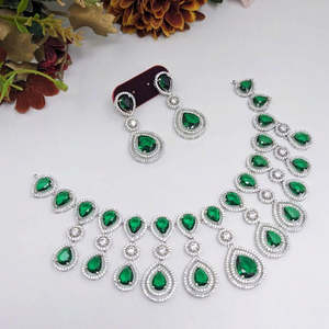 Ensemble de colliers américains en diamant plaqué argent 11103252GR-Elegant Fine Jewelry - Product Image 1