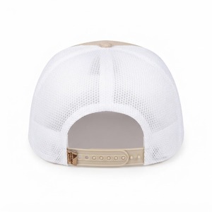 Casquette Snapback en maille à visière plate beige et blanche, personnalisable avec logo brodé carré, réglable, style Hip Hop, vente en gros à prix réduit - Product Image 5