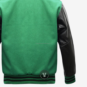 Chaqueta universitaria para mujer al por mayor, chaquetas universitarias personalizadas de cuero auténtico con cuerpo de lana verde y mangas, chaqueta universitaria negra - Product Image 6