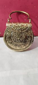 Intricately Carved Handcrafted Ethnic Golden Brass Handle <b>Bag</b> For Women Weddings Evening <b>Party</b> <b>Bags</b> Wholesale <b>Cheap</b> Factory - Product Image 4