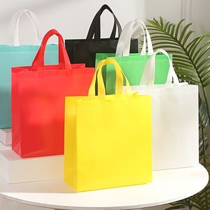 Bolsa de tela no tejida con logotipo personalizado, reutilizable, de tela PP, con asa larga, serigrafía, para compras o negocios. - Product Image 6