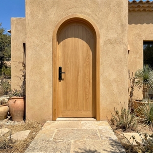 Porte intérieure traditionnelle en bois massif cintrée, finition décorative, battante manuelle, pour entrée - Product Image 5