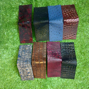 Cartera Bifold de Cuero para Hombre Elite con Patrón Texturizado, Múltiples Ranuras para Tarjetas y Ventana para Identificación, Moderna y Elegante, Accesorio de Moda 2026 - Product Image 1