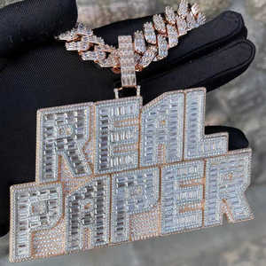 Colgante de Moissanita Chapado en Oro Rosa con Letra o Palabra, Joya Unisex para Regalo de Streetwear - Religioso Hindú - Product Image 4