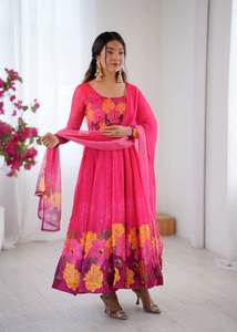 ชุดคุर्ติ/คุर्ตา อานาร์กาลี ผ้าออร์แกนซ่าเนื้อนุ่ม ผ้าไหมแท้คุณภาพสูง แขนยาวเต็มตัว ตกแต่งด้วยงานปักมือ สำหรับผู้หญิงหรือเด็กผู้หญิง - Product Image 3