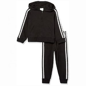 Ensemble de survêtement tendance pour garçons, style USA, design moderne, tissu de haute qualité, idéal pour l'école, le sport et les activités de plein air - Product Image 2