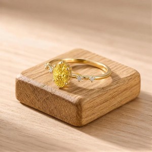 Bague de mariage minimaliste certifiée IGI, couleur DEF, clarté VSVVS, or massif 10K 14K 18K, diamant jaune ovale et diamant de laboratoire taille ronde - Product Image 4