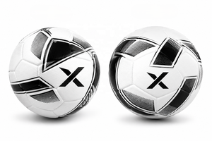 Ballon de football en mousse personnalisé X |   Blanc Noir Or |   Logo X |   Fabricant OEM ODM |   Design haut de gamme |   Qualité supérieure - Product Image 4