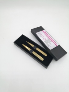 Juego de 2 Pinzas para Cejas de Acero Inoxidable con Acabado Dorado de Plasma de Lujo, Punta Inclinada, Empaque en Caja con Etiqueta Privada - Product Image 2