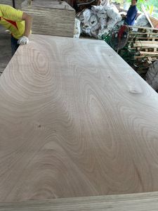 Tableros de Chapa de Madera de Abedul, Okume y Estirax, Modelo 3 4x8, de Primera Calidad, para Uso en Interiores, Modernos, del Fabricante FOMEX Vietnam - Product Image 2