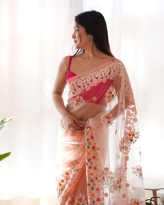 ชุดส่าหรีผ้าไหมสีพีชสำหรับผู้หญิง แบบยาวคลุมเท้า ปักลายดอกไม้ สไตล์อินเดีย-ปากีสถาน สำหรับงานแต่งงาน - Product Image 3