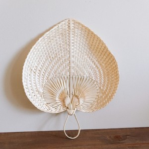 พัดไม้ไผ่ทำมือ พัดมือถือขนาดเล็กจิ๋ว ใช้ได้ทุกวันและตกแต่งได้ - Product Image 3