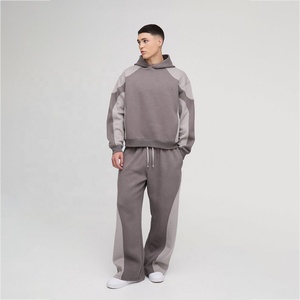 Ensemble survêtement gris à capuche pour homme, coupe ample, décontracté, avec poches latérales, en coton respirant, idéal pour l'automne - Product Image 1