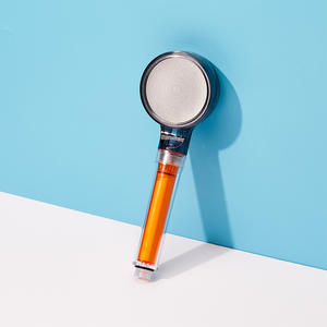 Cabezal de Ducha con Vitaminas VITAISLAND PLUS 2.0 con Recambio de 4 Piezas, Elimina el Cloro, Mejora la Humedad de la Piel - Product Image 2