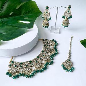 Ensemble de collier vintage plaqué or avec cristal vert et perles d'imitation, design floral pour femmes, bijoux de mariage - Product Image 4