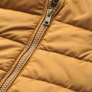 Veste matelassée pour homme de style moderne, choix de mode hivernale, veste matelassée pour homme en tissu doux et isolant pour une sensation de chaleur - Product Image 4