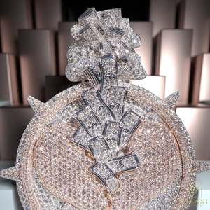 Colgante y Amuleto Personalizado de Plata de Ley 925 con Moissanita VVS y Diamantes de Laboratorio, Cadena Iced Out Estilo Hip Hop - Product Image 3