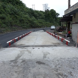 Báscula para Camiones de Acero al Carbono Duradero de 30-60T, 3x9m, Bajo Costo de Mantenimiento, Larga Vida Útil, OEM/ODM - Product Image 1
