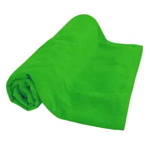 柠檬绿75x 150厘米/30x 60英寸丝绒沙滩巾，带定制刺绣或印刷标志