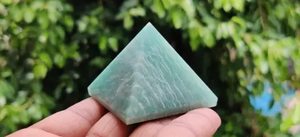 Figura de Pirámide de Amazonita Pulida, Hecha a Mano, Amuleto de Piedra Preciosa, Adorno de Piedra Azul para Decoración del Hogar - Product Image 1